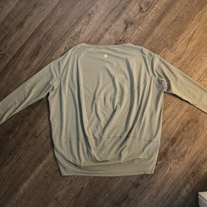 Lululemon quarter-sleeve yoga top